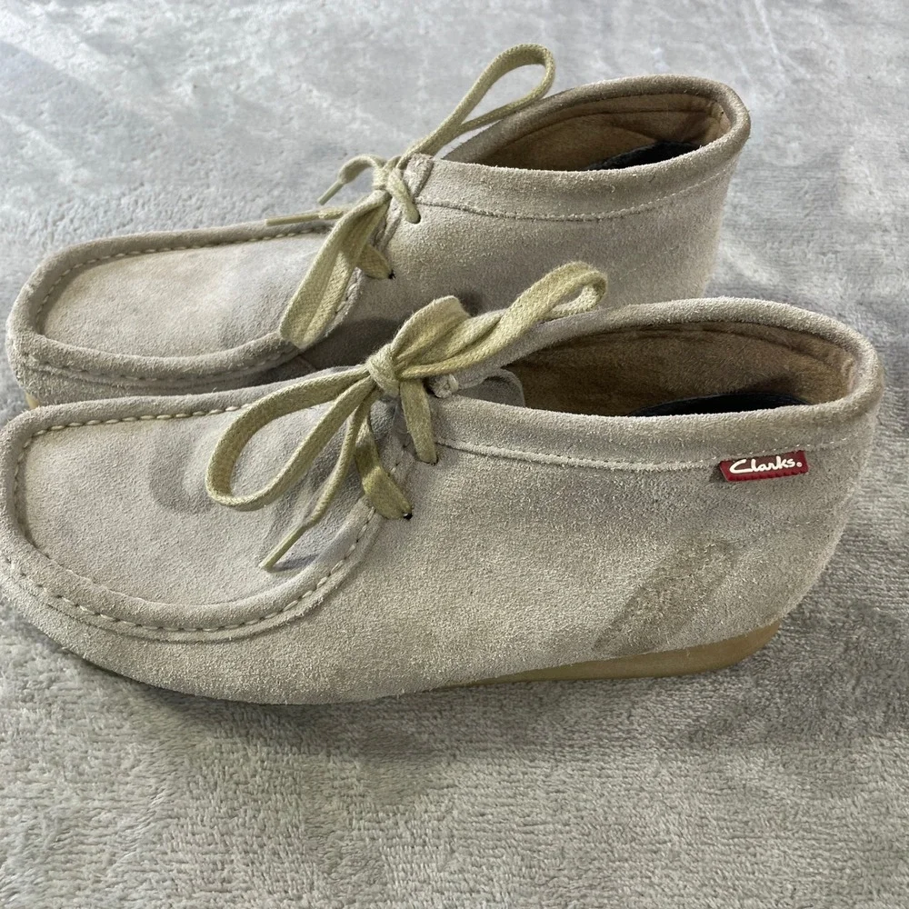Clarks Wallabee Chukka Boot Mens 8.5 Sand Suede Moc Toe Casual Crepe Sole